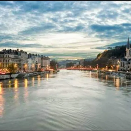 Chaleureux Coeur St Jean Bellecour Apartman Lyon