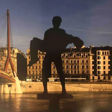 Chaleureux Coeur St Jean Bellecour דירה *